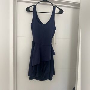 Lululemon Scoop Neck Pleated Dress